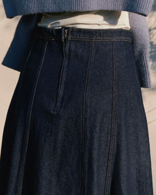 Neo Noir Raya denim skirt