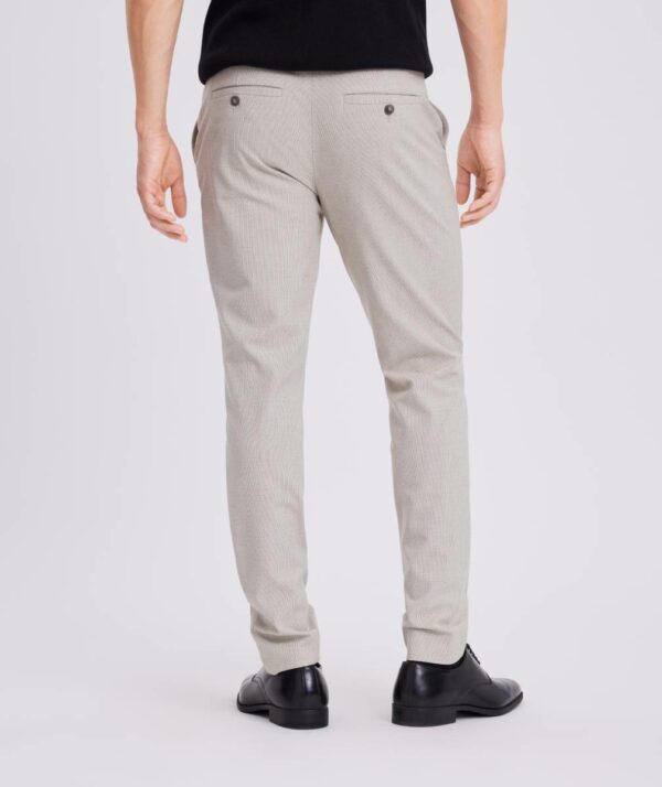 Plain Josh 088 soft sand mini grid