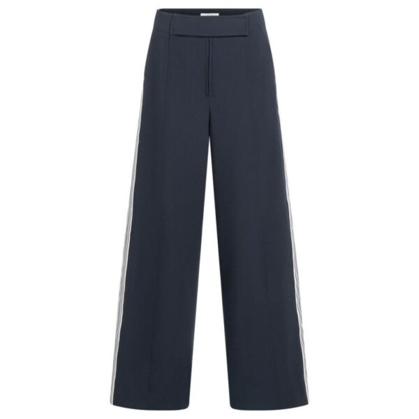 Yaya Broek met sportieve strepen