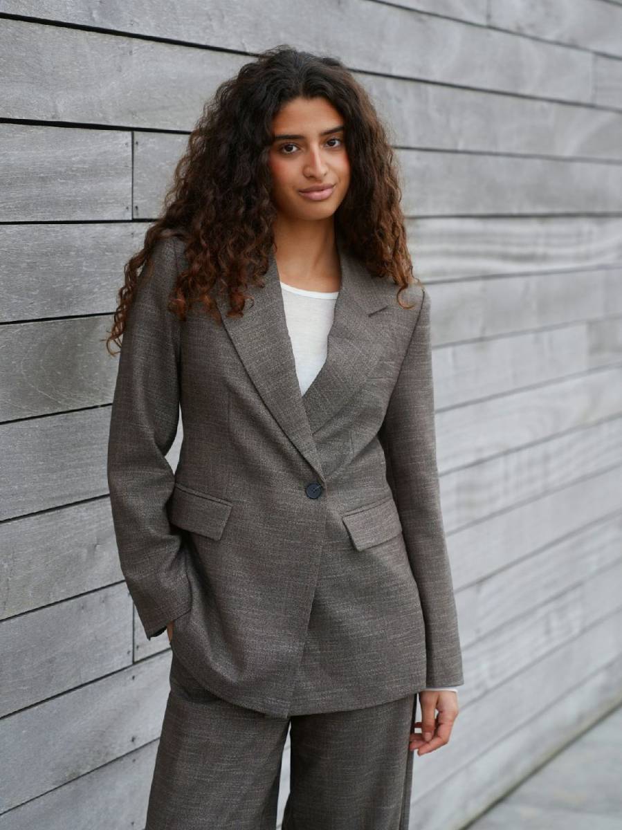 Neo Noir Perine structure twill blazer